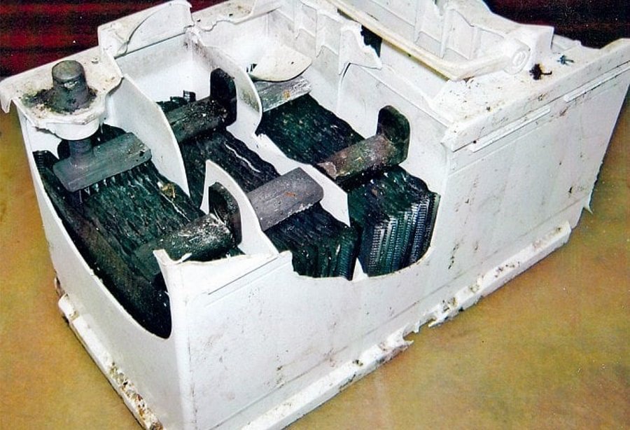 Аккумуляторная батарея в разрезе Устройство батареи