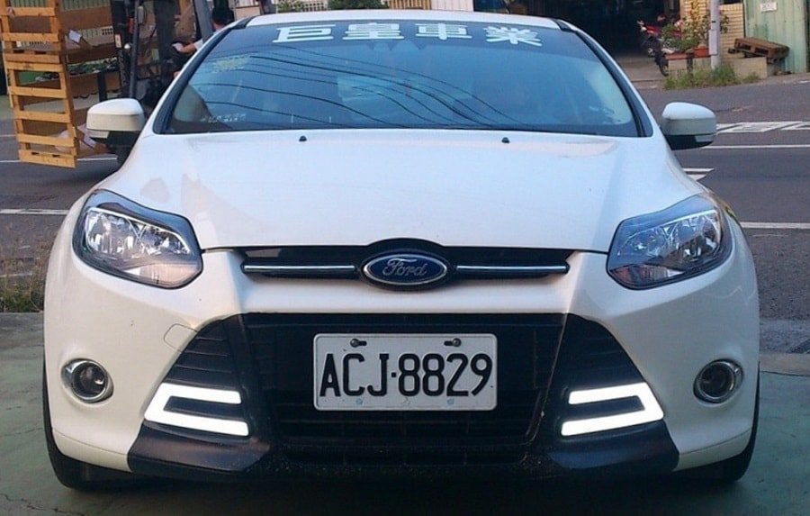 Ходовые огни Автомобиль с ходовыми огнями