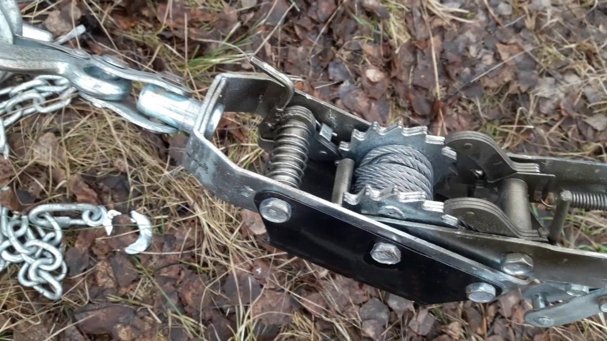 Ручная лебедка в действии Преимущества самодельсной лебедки