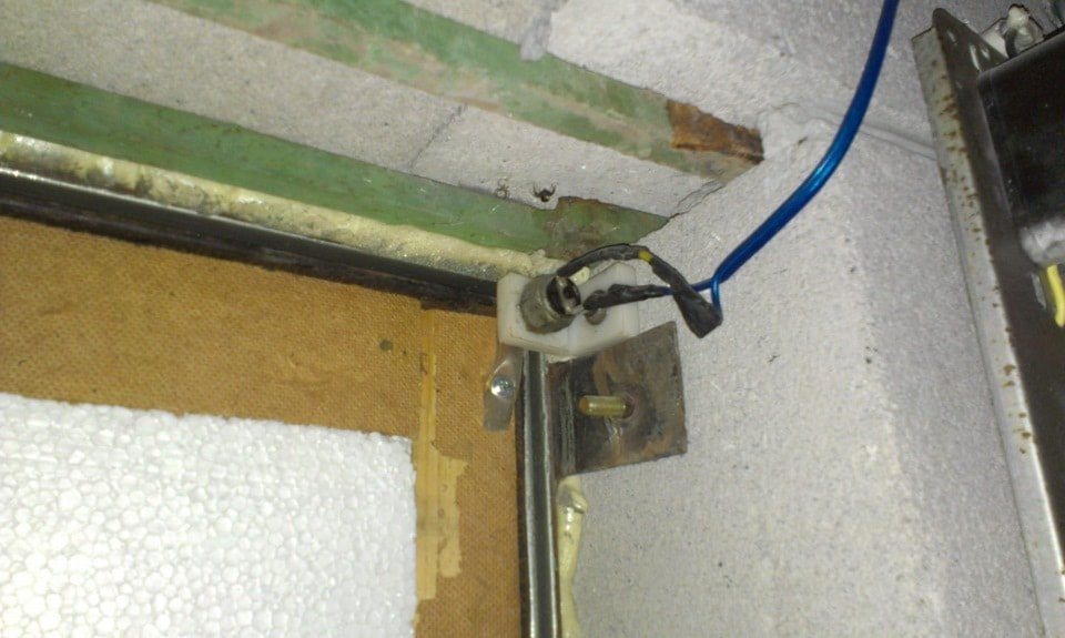 Датчик открывания Датчики сигнализации