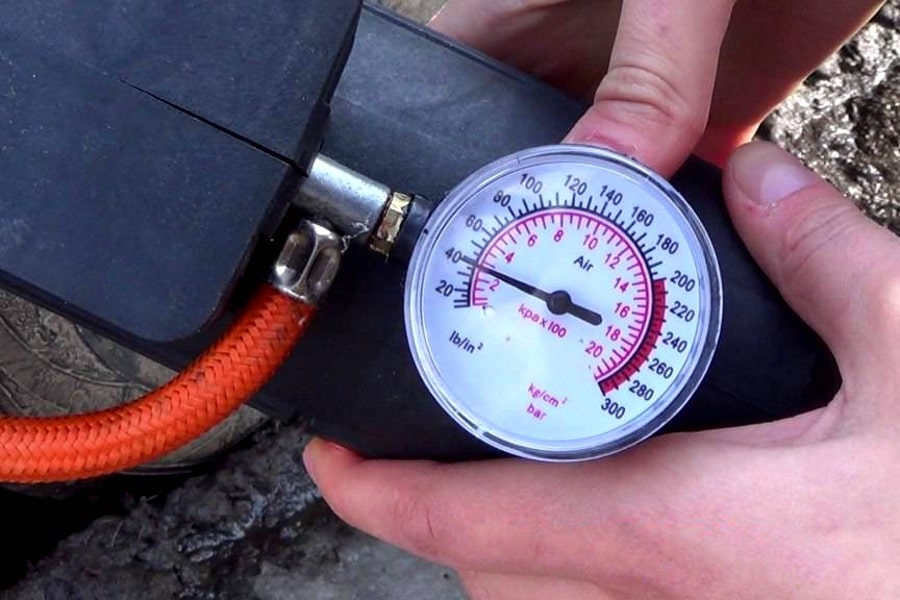 Контроль давления компрессора Максимальное давление