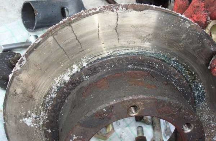 Деформация диска Износ тормозных дисков