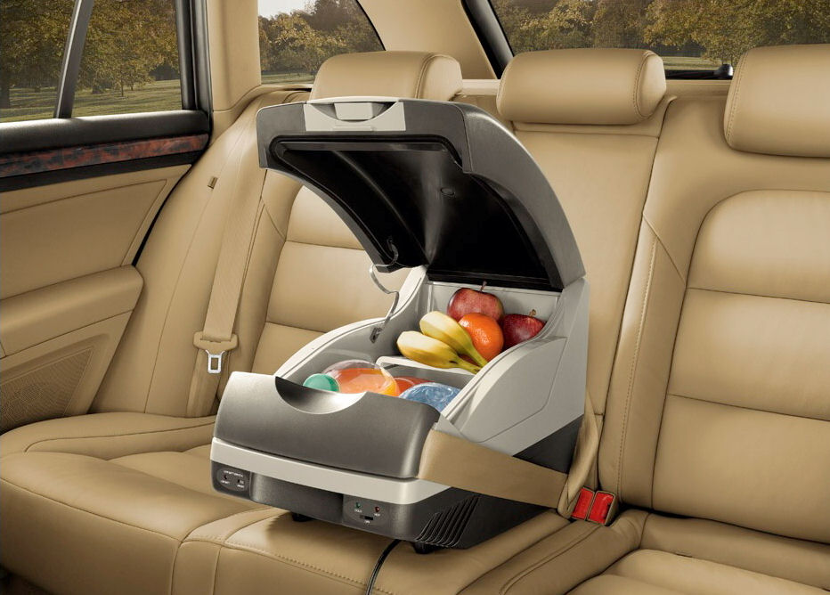 Холодильник на сидении автомобиля Как выбрать автохолодильник?