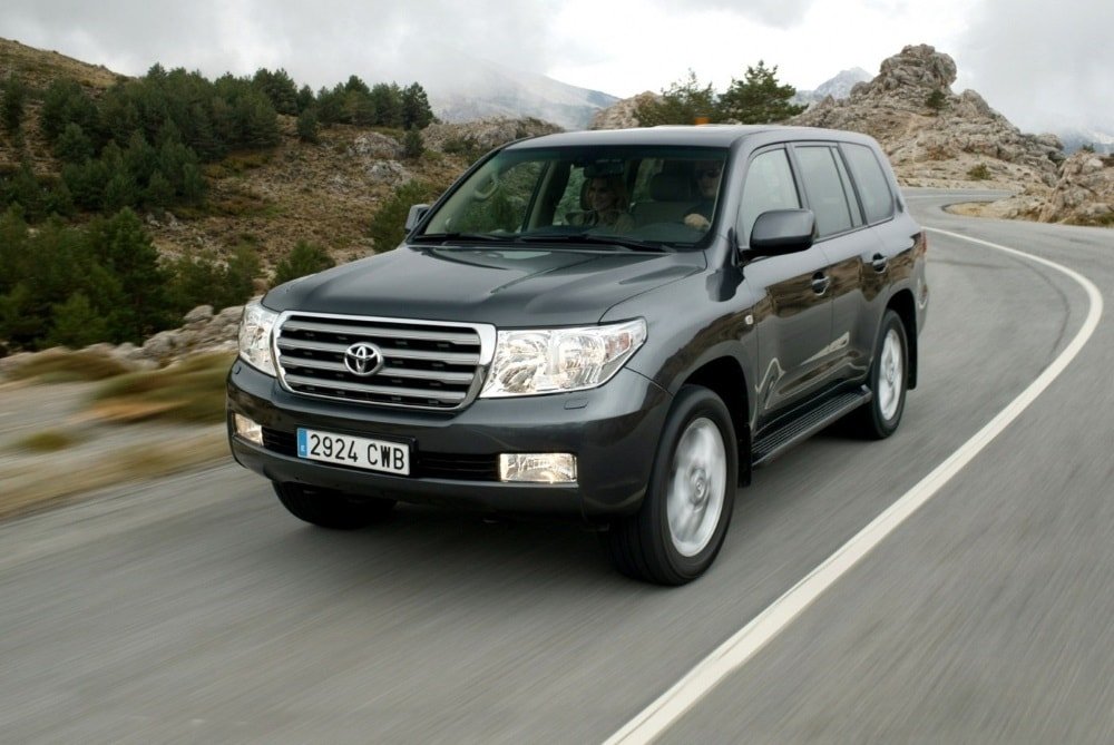 Toyota Land Cruiser 200 Автомобиль