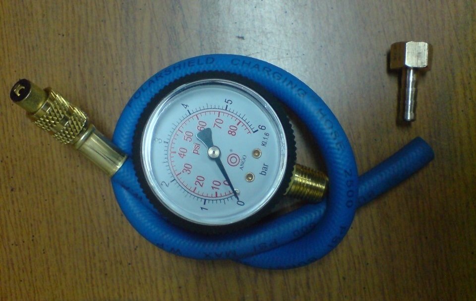 Манометр Манометр измеряющий давление