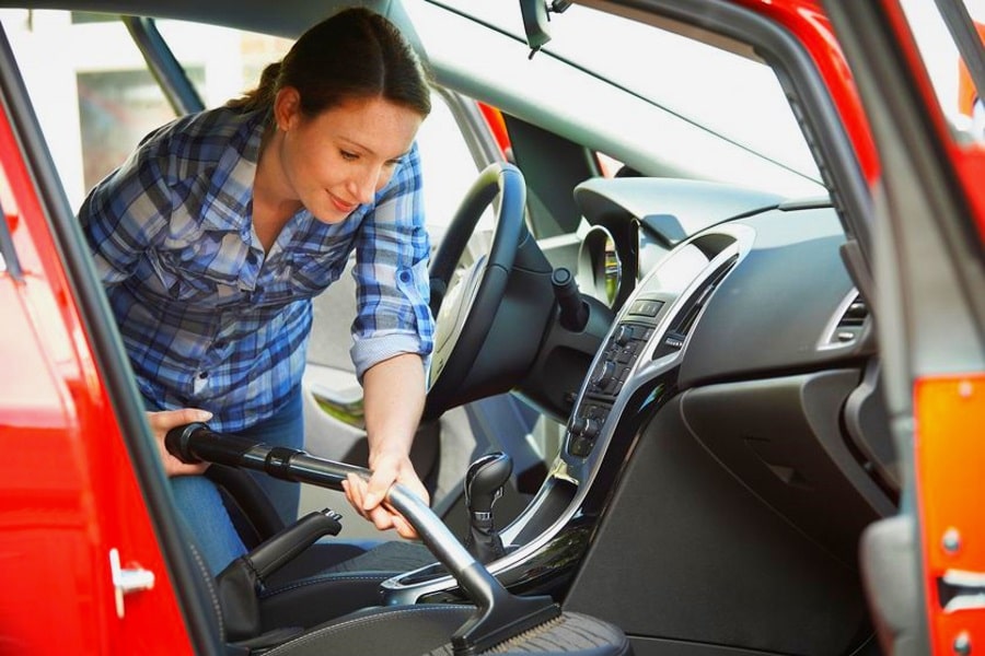 Уборка мощным пылесосом Мощность автопылесоса