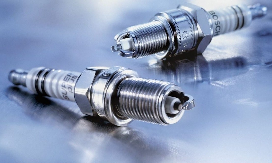 Свечи зажигания Обслуживание свечей зажигания