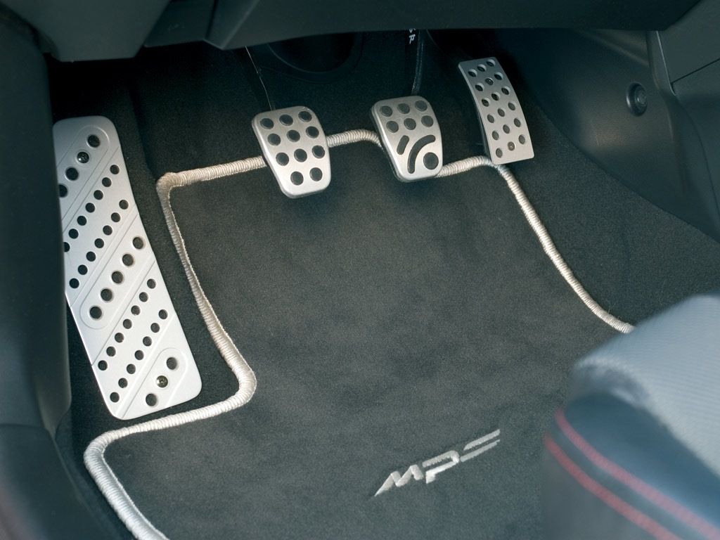 Педали управления Педали и их назначение