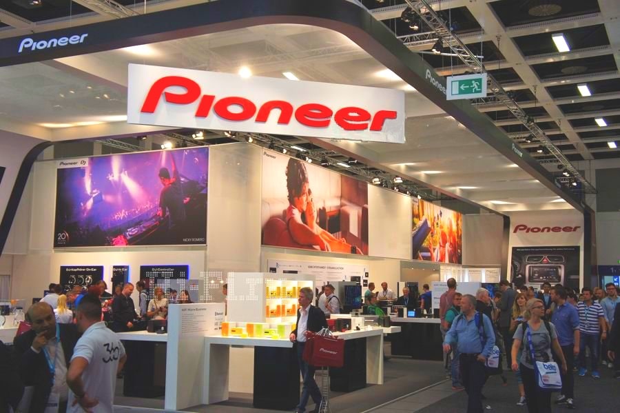 Выставочный стенд Pioneer Пионер - ведущий производитель автомагнитол