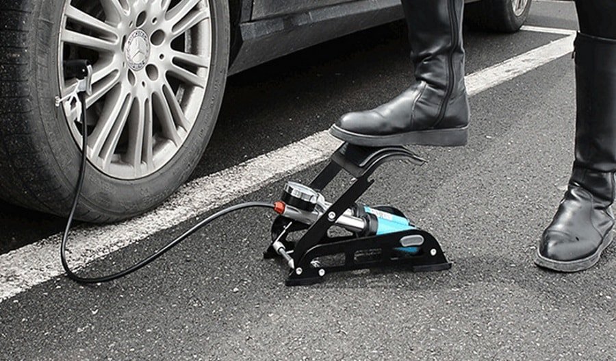 Накачивание колеса Назначение ножного насоса