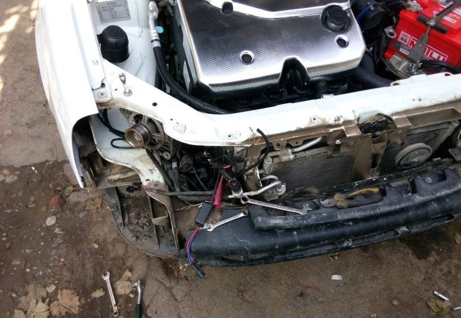 Снятие генератора через проем фары Как снять генератор с Приоры?