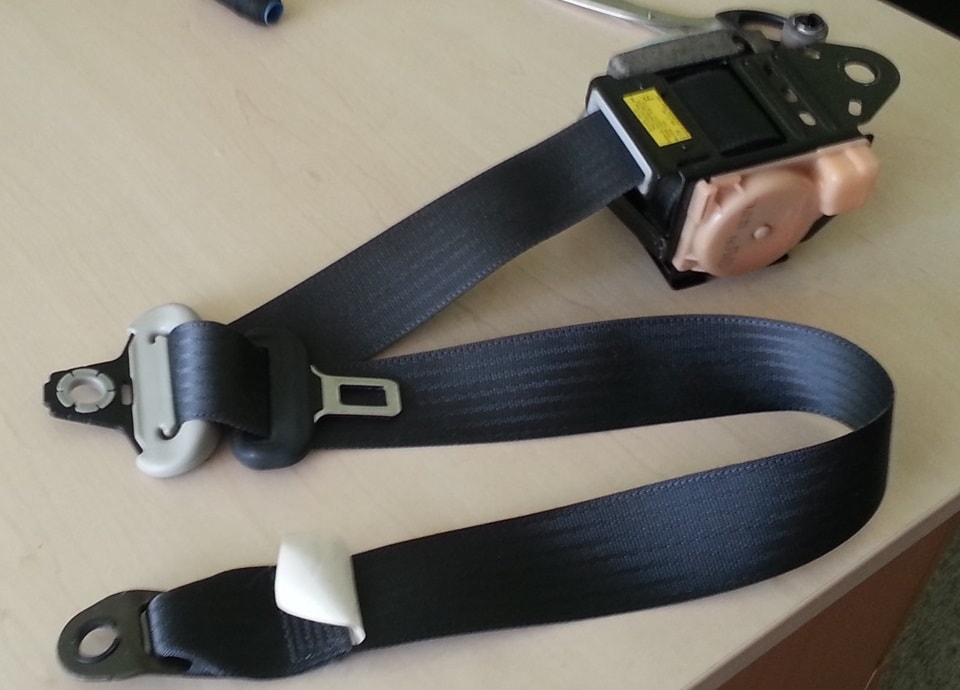 Ремень безопасности Конструкция и принцип работы