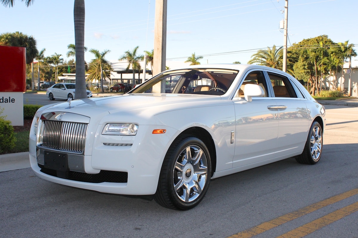 Rolls-Royce Ghost Extended Wheelbase авто представительского класса