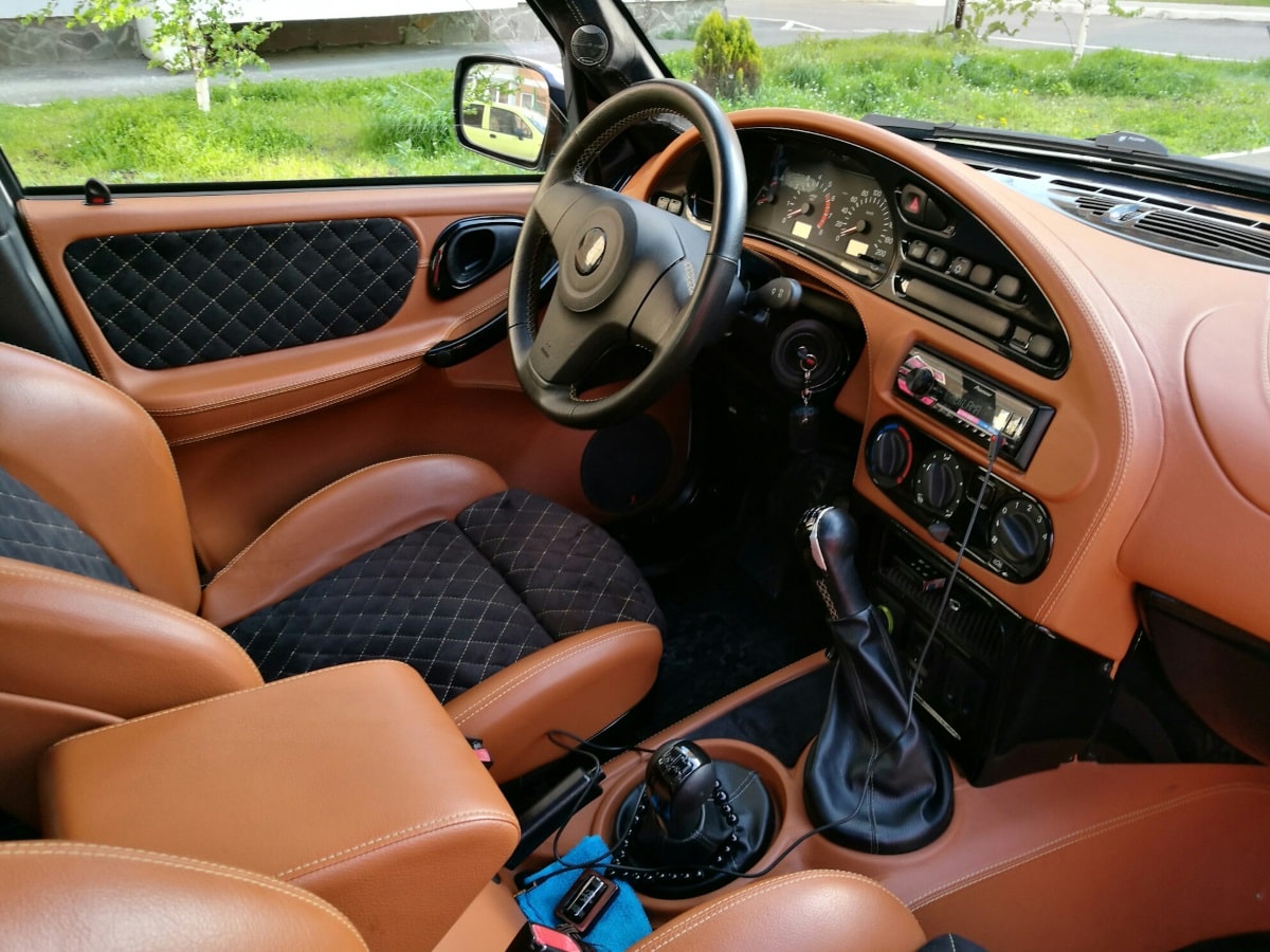 Тюнинг салона Модернизация салона Нивы