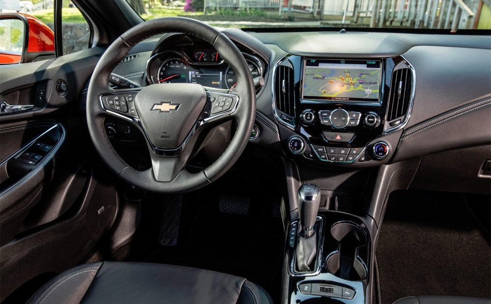 Передняя панель Салон Шевроле круз