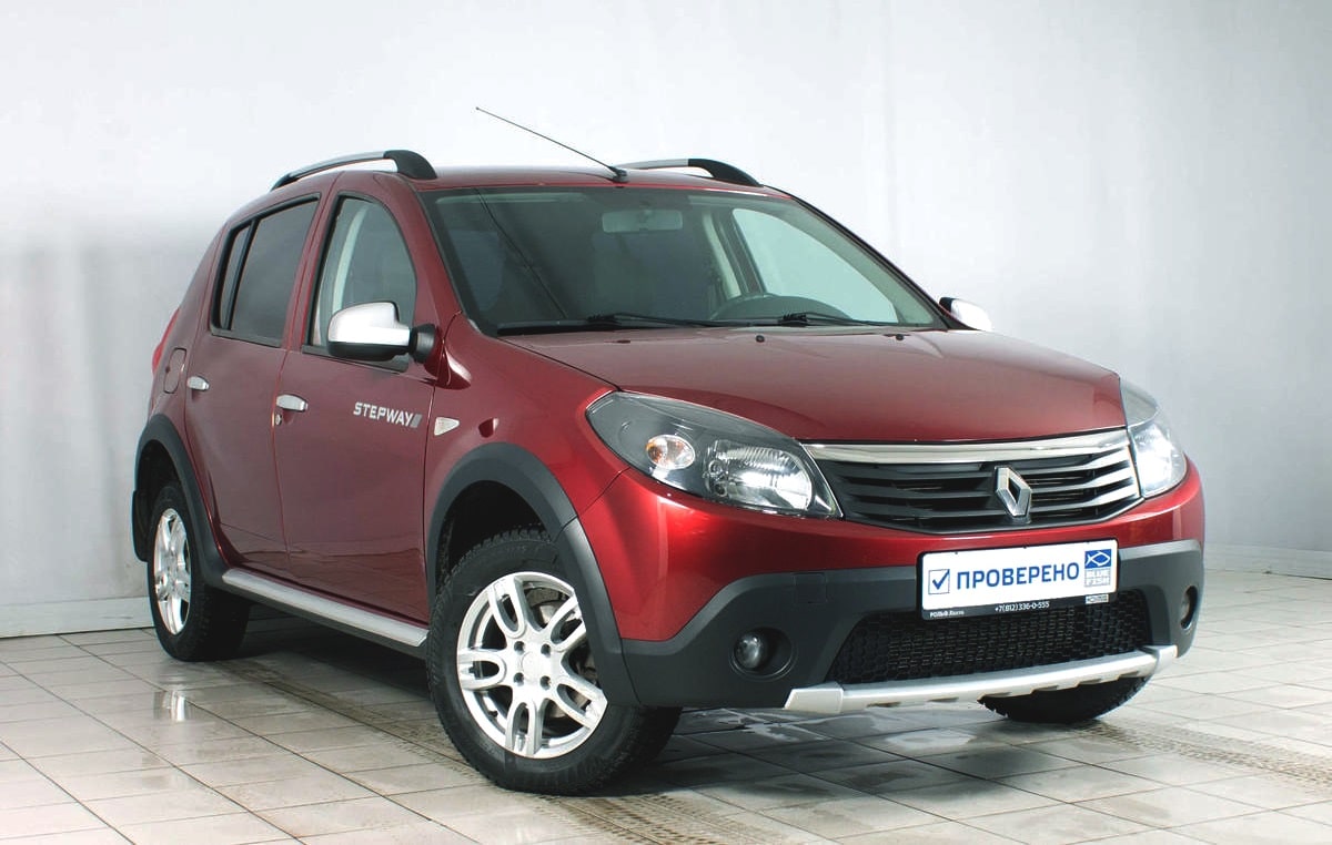 Первое поколение Рено Степвей Первое поколение
