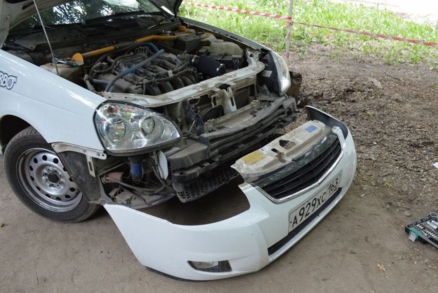 Снятый бампер Демонтаж бампера