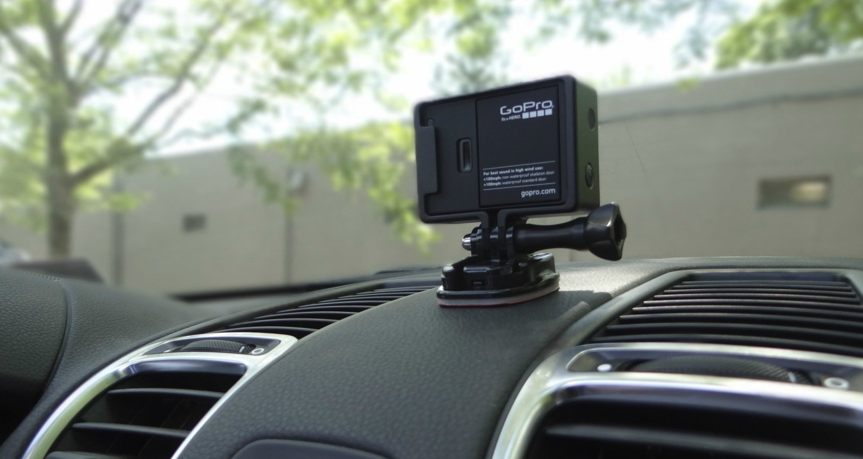 Установка на панель Где установить видеорегистратор?