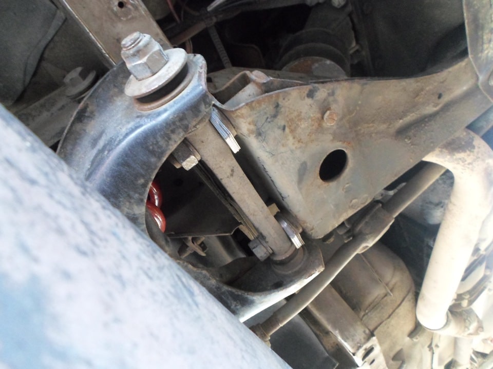 Регулировочные шайбы Узел регулировки развала