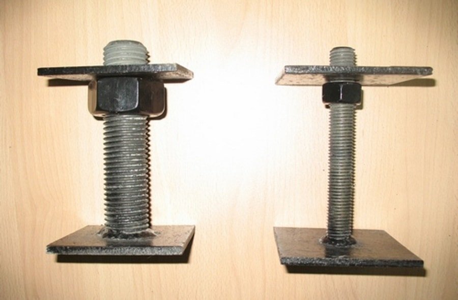 Простейшие винтовые домкраты Винтовой домкрат своими руками