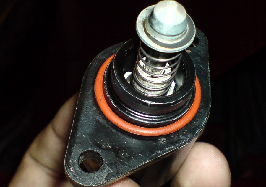 Неисправность датчика Датчик холостого хода