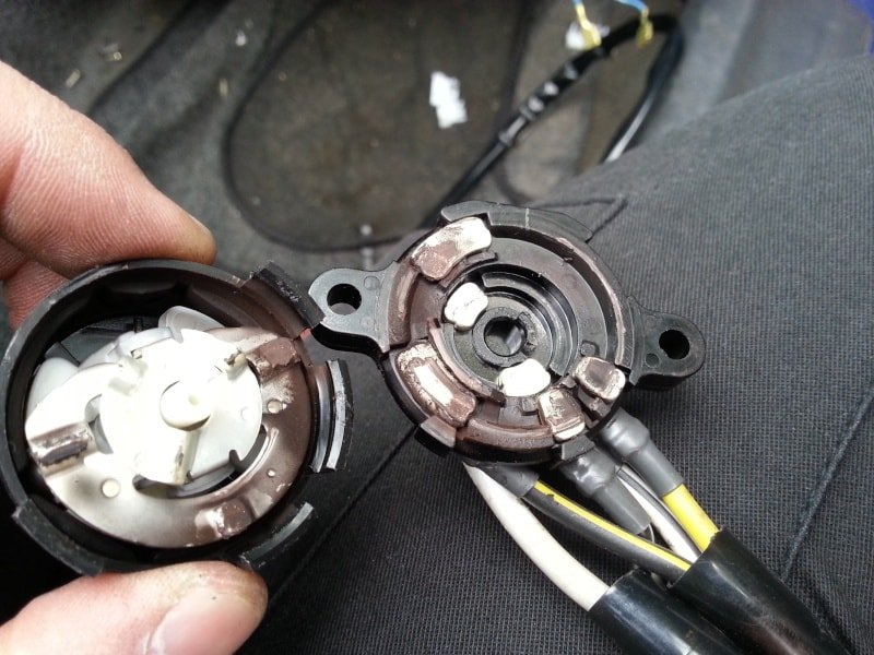 Окисление Неисправности контактной группы