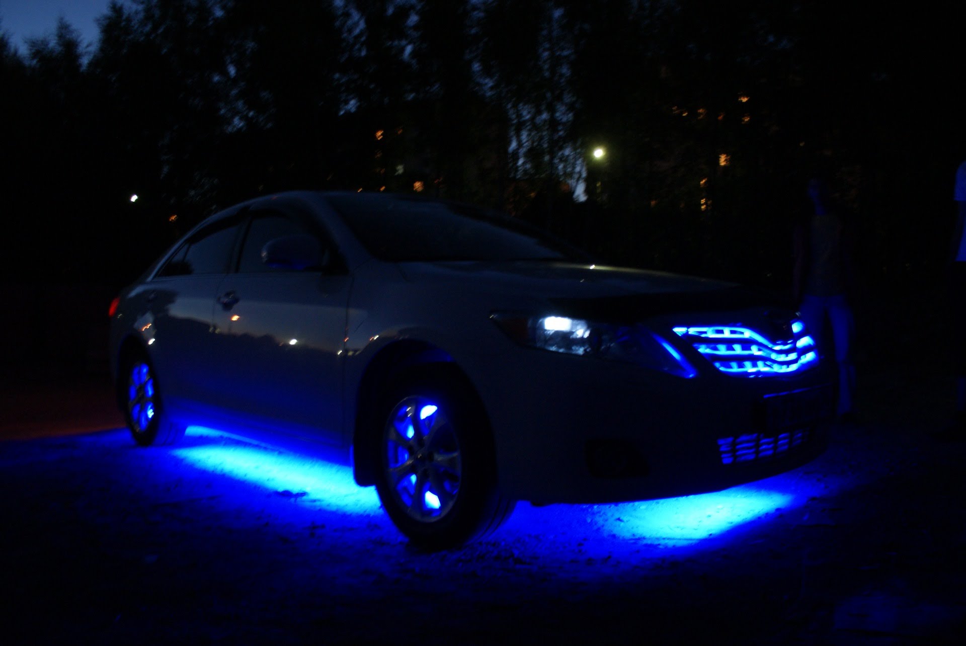 Светодиодные ленты на автомобиль Светодиодные ленты