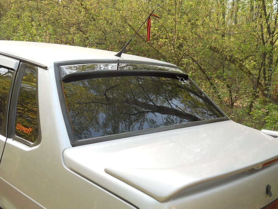 Дефлектор заднего стекла Дефлектторы заднего стекла