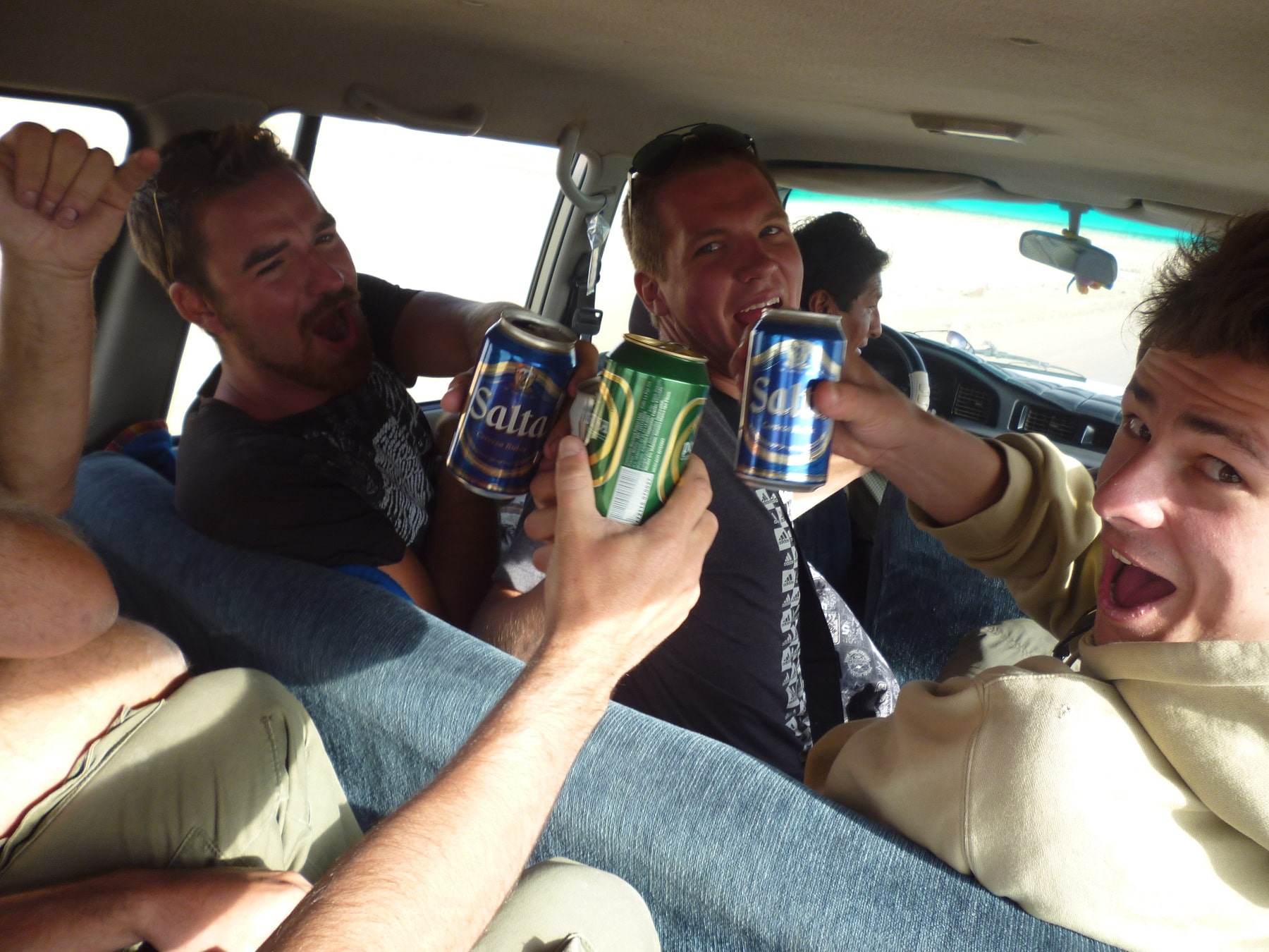 Вечеринка в машине Алкоголь в машине